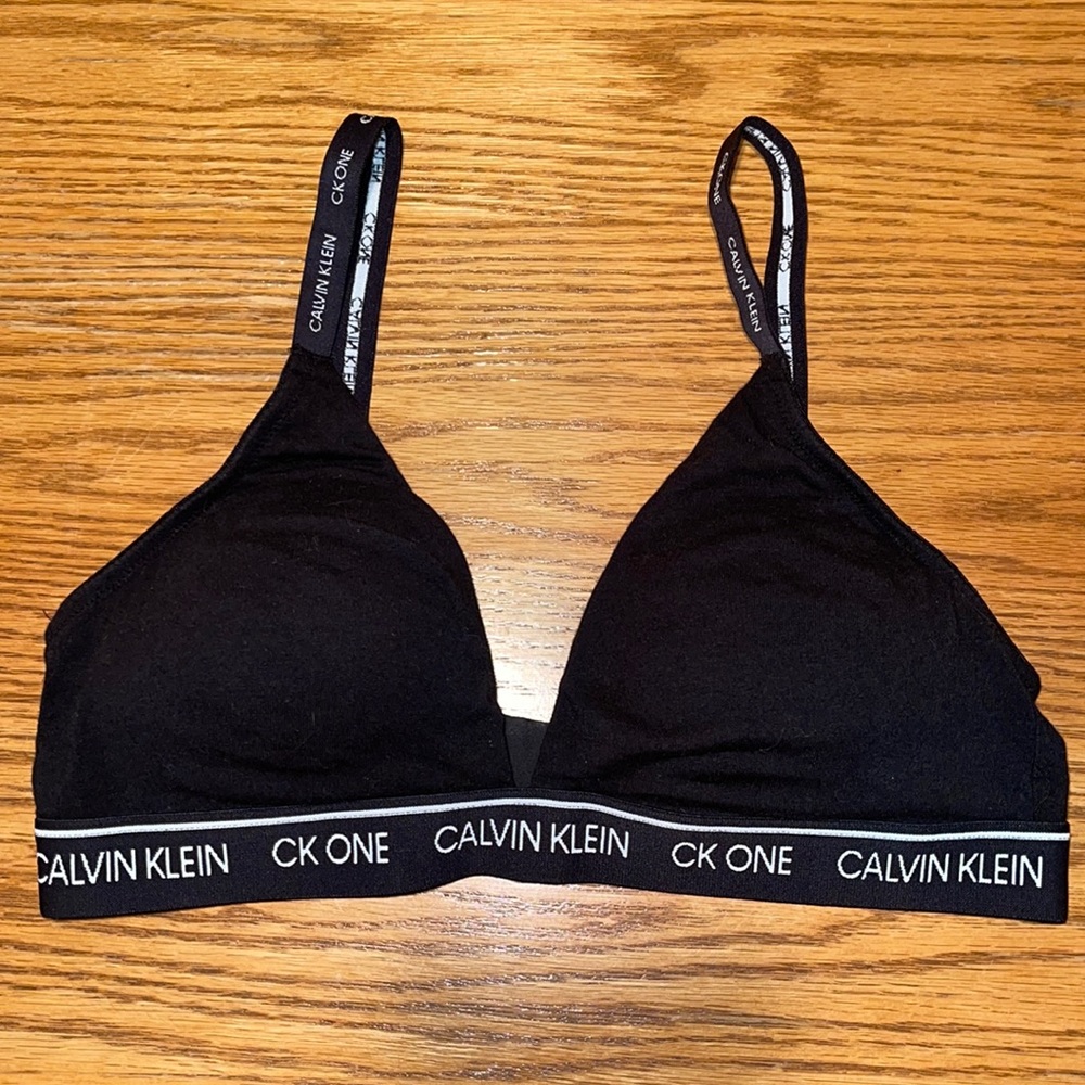 Calvin Klein medium bra light padding